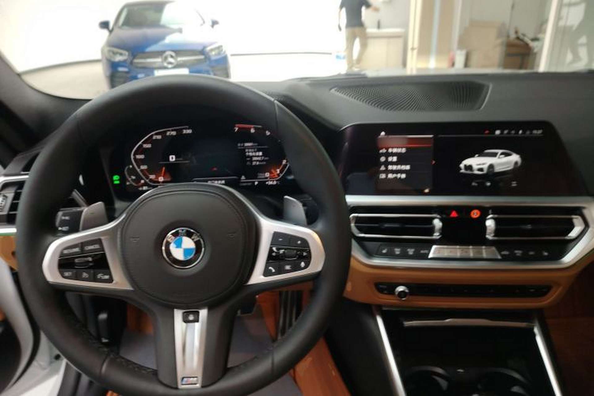 Used BMW 4 Series 2021 425i M Sport Night Edition Center Console