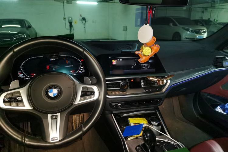 Used BMW 4 Series 2021 430i Convertible M Sport Night Edition Center Console