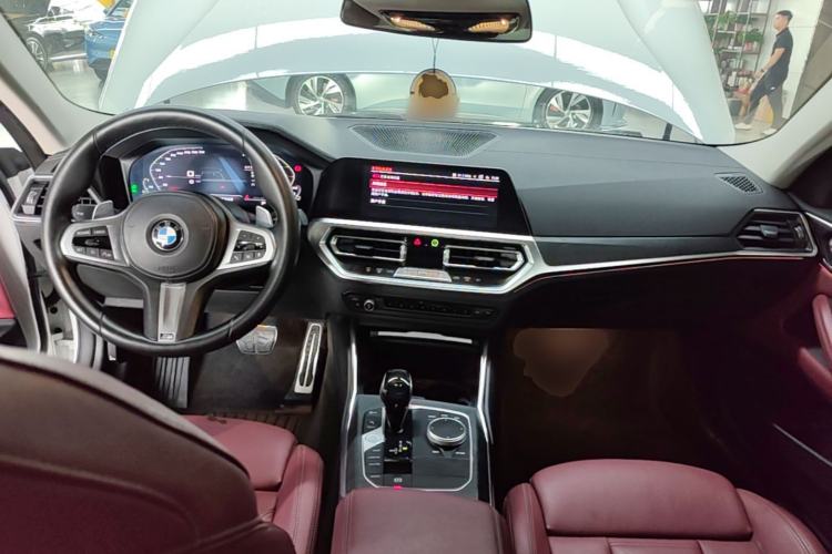 Used BMW 4 Series 2021 425i M Sport Package Center Console