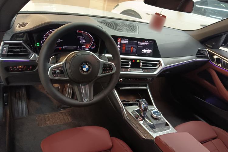 Used BMW 4 Series 2021 425i Convertible M Sport Night Edition Center Console