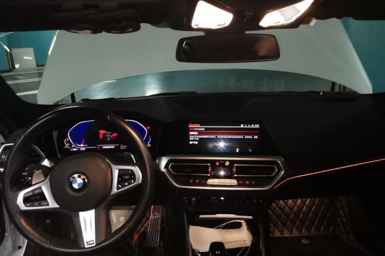 Used BMW 4 Series 2021 Restyled 425i M Sport Night Edition Center Console