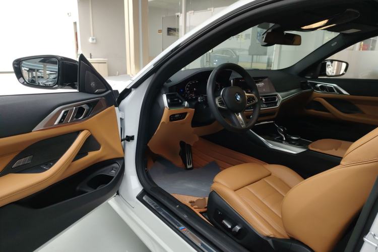 Used BMW 4 Series 2021 425i M Sport Night Edition Driver Seat