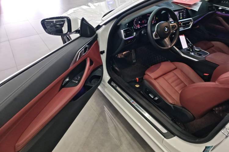 Used BMW 4 Series 2021 425i M Sport Package Driver Seat