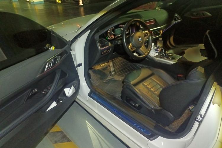 Used BMW 4 Series 2021 425i M Sport Night Edition Driver Seat