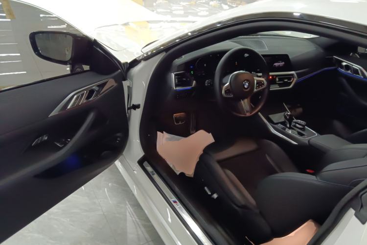 Used BMW 4 Series 2021 Restyled 425i M Sport Night Edition Driver Seat