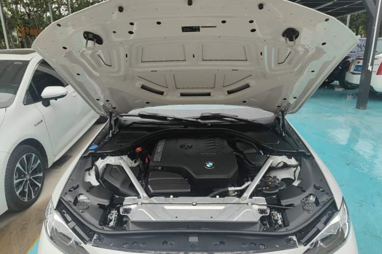 Used BMW 4 Series 2021 Restyled 425i M Sport Package Engine Bay
