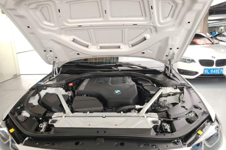 Used BMW 4 Series 2021 425i M Sport Night Edition Engine Bay