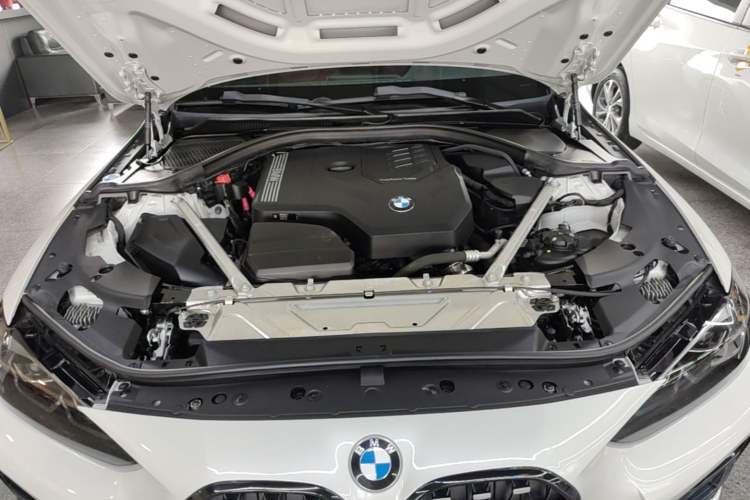 Used BMW 4 Series 2021 425i M Sport Package Engine Bay