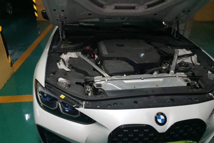 Used BMW 4 Series 2021 425i Convertible M Sport Night Edition Engine Bay Right