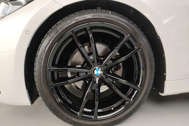 Used BMW 4 Series 2021 425i M Sport Night Edition Exterior 4