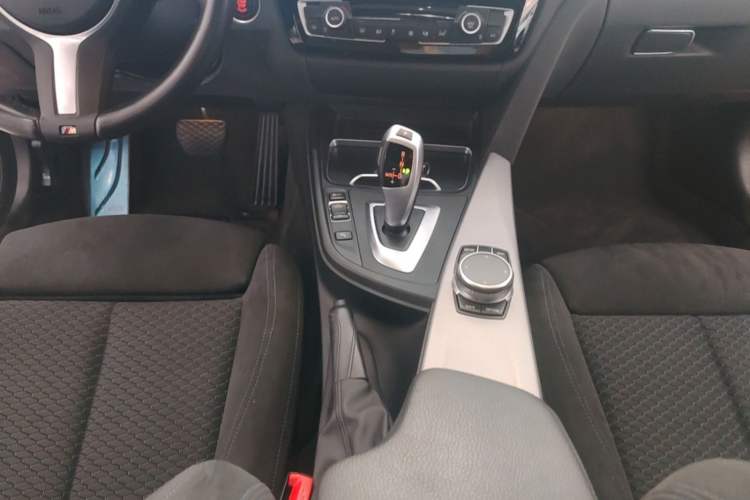 Used BMW 4 Series 2021 425i M Sport Package Gear Lever