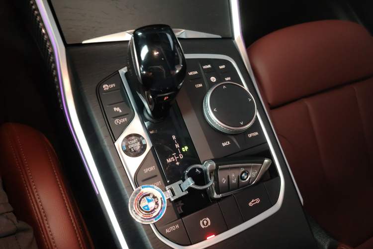 Used BMW 4 Series 2021 425i Convertible M Sport Package Gear Lever