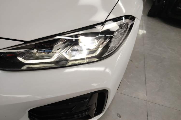 Used BMW 4 Series 2021 425i Convertible M Sport Package Left Front Headlight