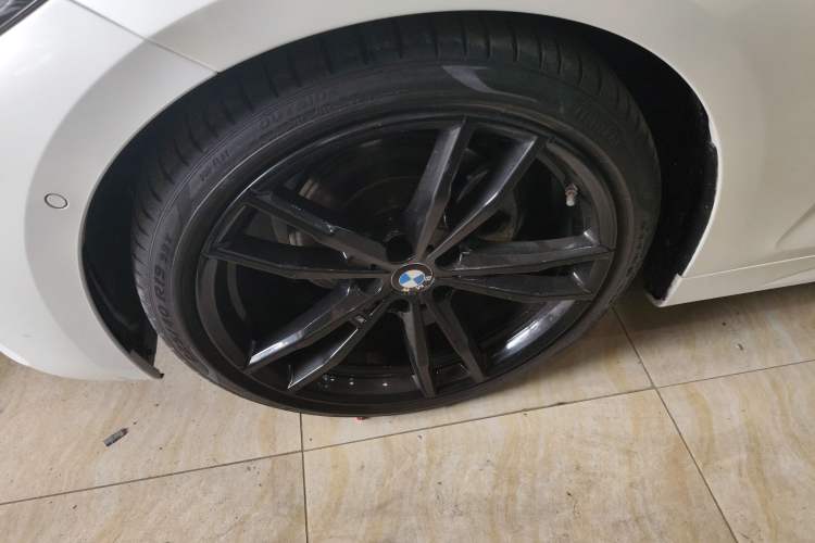 Used BMW 4 Series 2021 425i M Sport Night Edition Left Front Wheel Hub