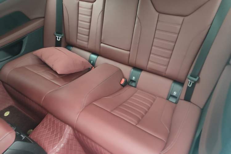 Used BMW 4 Series 2021 Restyled 425i M Sport Package Left Rear Seat