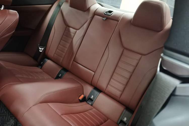 Used BMW 4 Series 2021 425i M Sport Night Edition Left Rear Seat