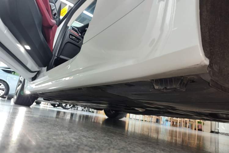Used BMW 4 Series 2021 425i M Sport Package Left Side Sill