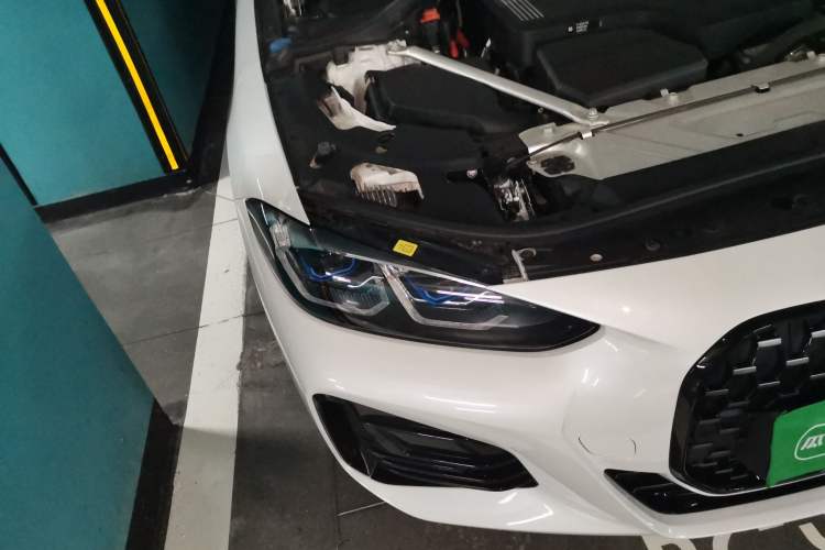 Used BMW 4 Series 2021 Restyled 425i M Sport Night Edition Right Front Headlight