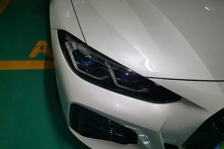 Used BMW 4 Series 2021 425i Convertible M Sport Night Edition Right Front Headlight