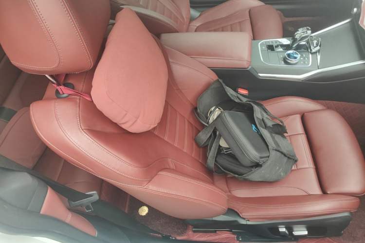 Used BMW 4 Series 2021 Restyled 425i M Sport Package Right Front Seat