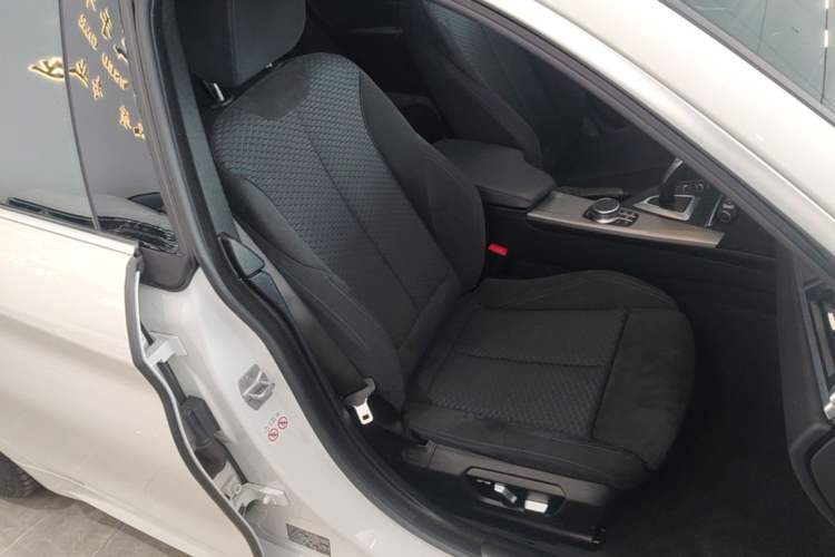 Used BMW 4 Series 2021 425i M Sport Package Right Front Seat