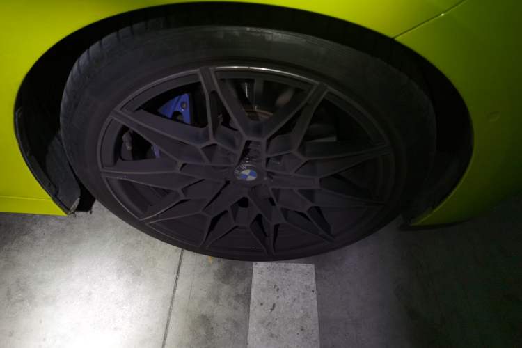Used BMW 4 Series 2021 430i Convertible M Sport Night Edition Right Front Wheel Hub
