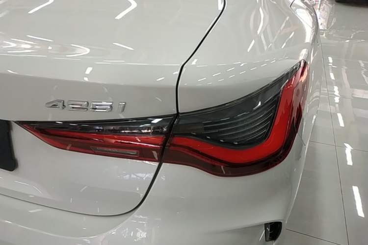 Used BMW 4 Series 2021 425i M Sport Night Edition Right Rear Taillight