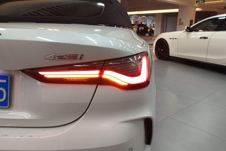 Used BMW 4 Series 2021 425i Convertible M Sport Night Edition Right Rear Taillight