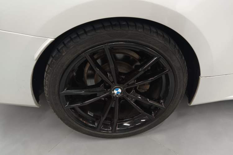 Used BMW 4 Series 2021 425i Convertible M Sport Night Edition Right Rear Wheel Hub