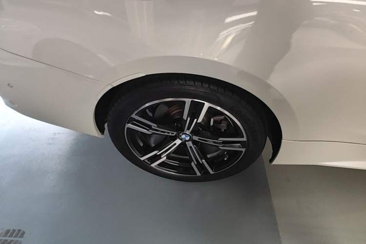 Used BMW 4 Series 2021 425i M Sport Package Right Rear Wheel Hub