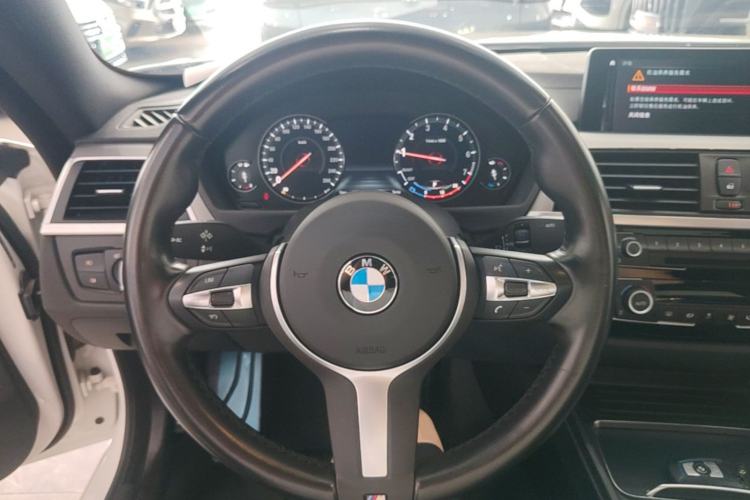 Used BMW 4 Series 2021 425i M Sport Package Steering Wheel