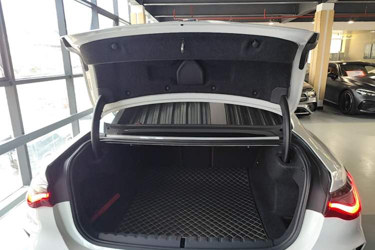 Used BMW 4 Series 2021 425i M Sport Package Trunk