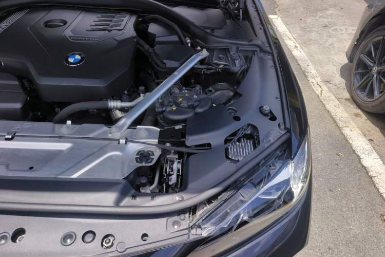 Used BMW 4 Series 2022 425i M Sport Package Engine Bay Left