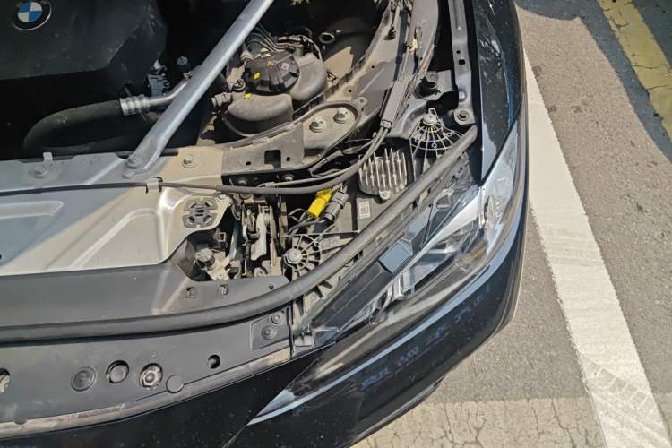 Used BMW 4 Series 2022 425i Convertible M Sport Package Engine Bay Left