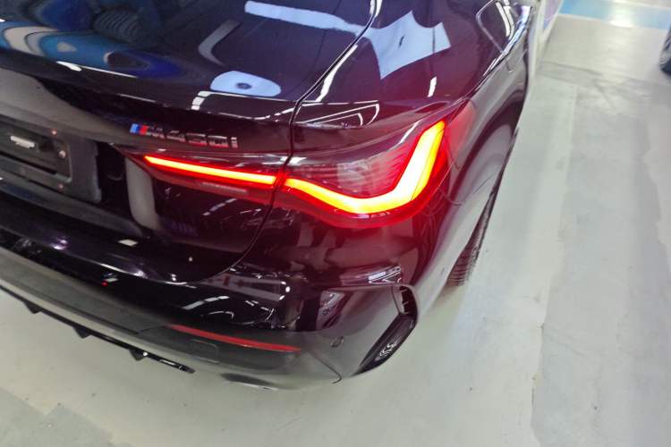 Used BMW 4 Series 2022 425i M Sport Package Exterior 3