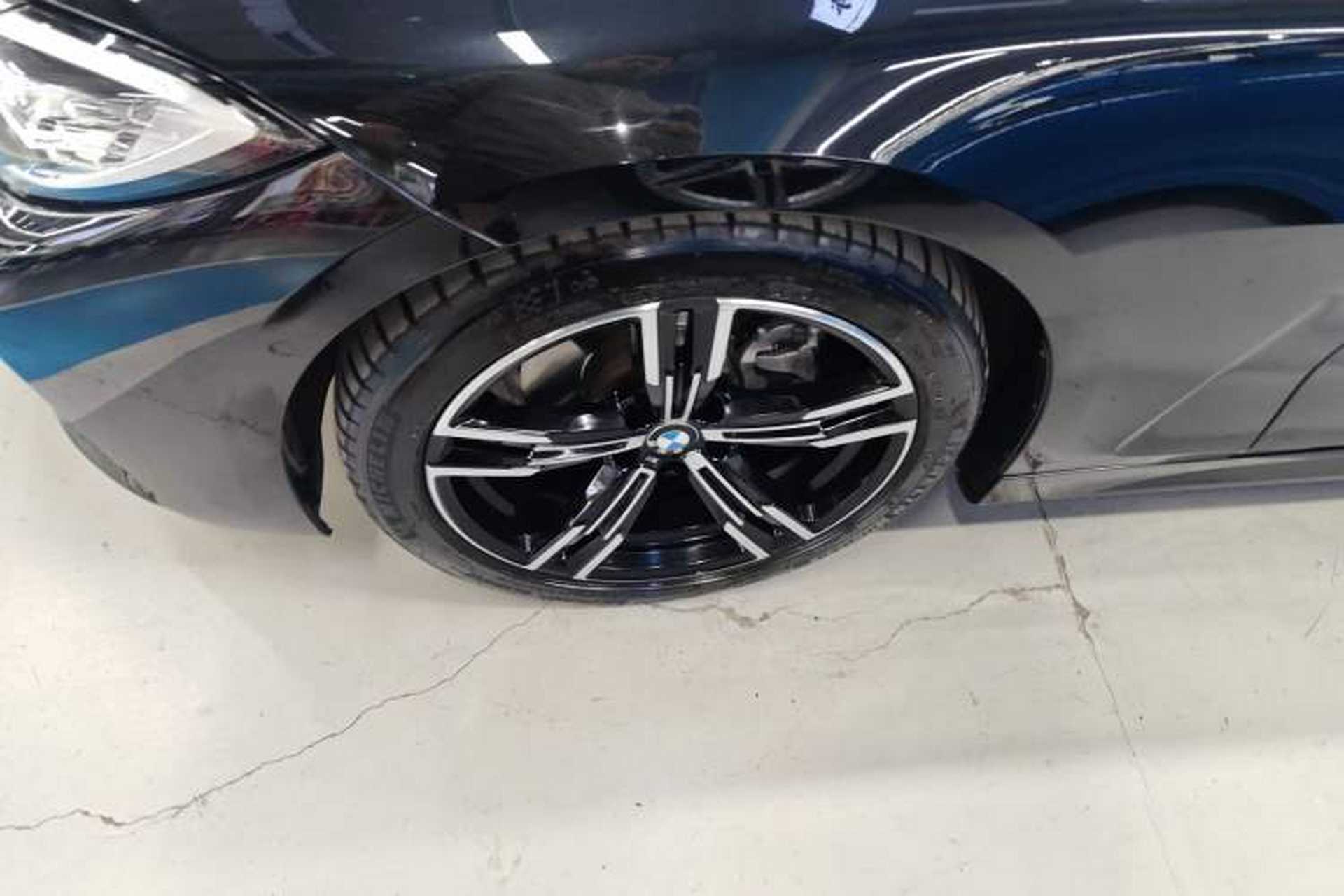 Used BMW 4 Series 2022 425i M Sport Package Exterior 4