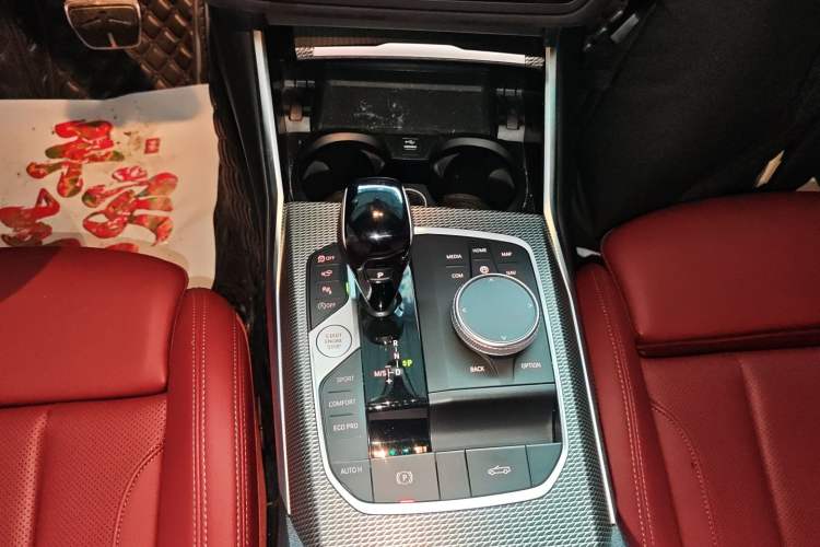 Used BMW 4 Series 2022 Revised 425i Convertible M Sport Night Edition Package Gear Lever