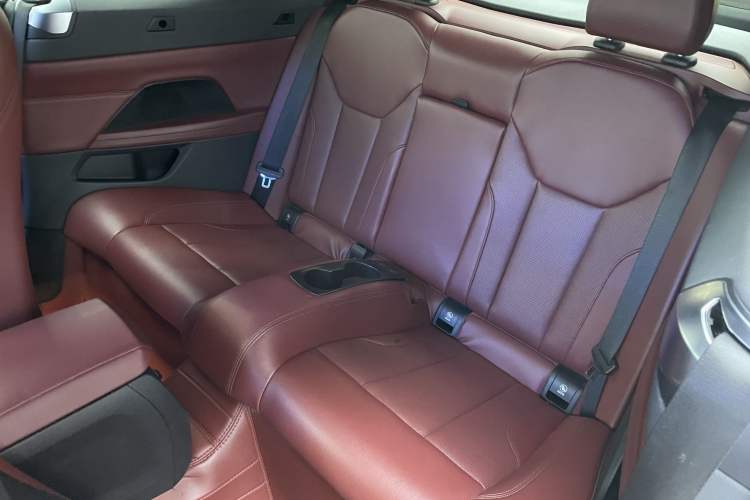 Used BMW 4 Series 2022 425i Convertible M Sport Package Interior 3