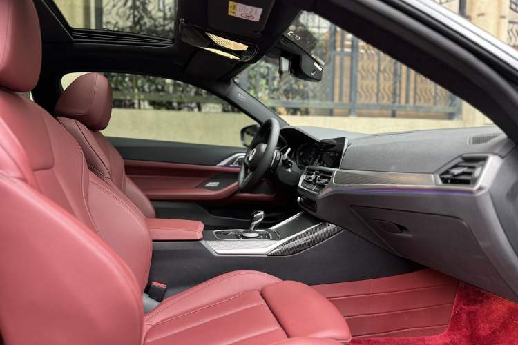 Used BMW 4 Series 2022 Revised 425i M Sport Night Edition Package Interior 8