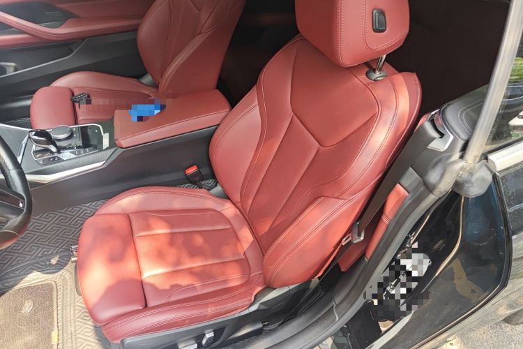 Used BMW 4 Series 2022 425i Convertible M Sport Package Left Front Seat