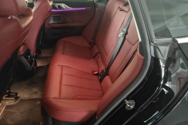 Used BMW 4 Series 2022 425i Gran Coupe M Sport Package Left Rear Seat