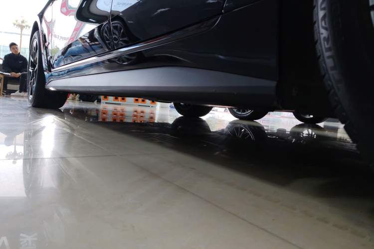 Used BMW 4 Series 2022 425i Gran Coupe M Sport Package Left Side Sill