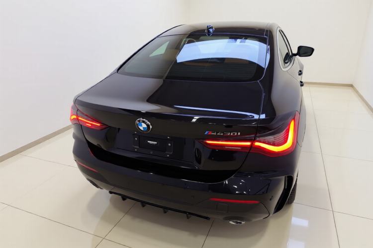 Used BMW 4 Series 2022 425i M Sport Package Rear