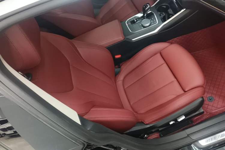Used BMW 4 Series 2022 425i Gran Coupe M Sport Package Right Front Seat
