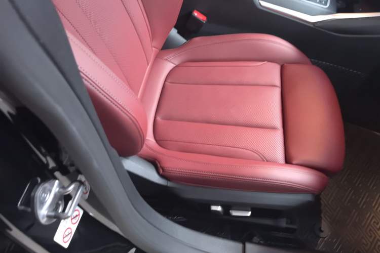 Used BMW 4 Series 2022 425i Gran Coupe M Sport Package Right Front Seat