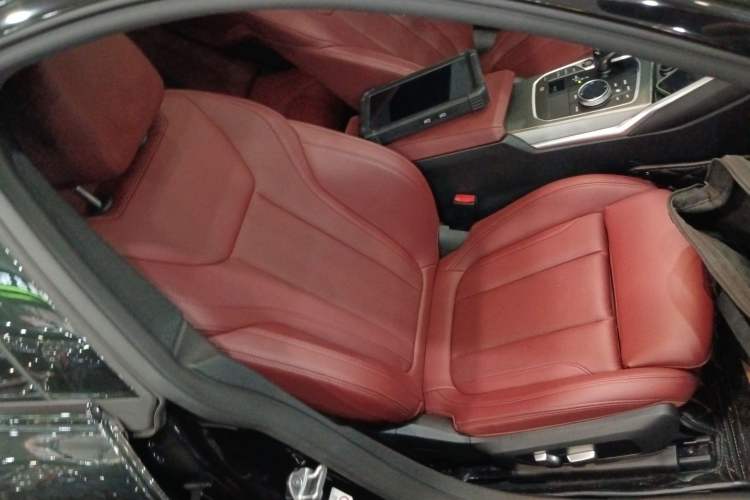 Used BMW 4 Series 2022 425i Gran Coupe M Sport Night Edition Right Front Seat