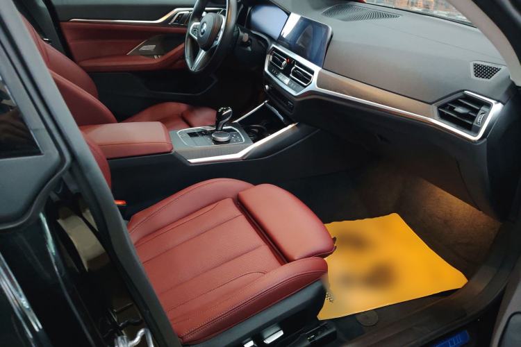 Used BMW 4 Series 2022 425i Gran Coupe M Sport Package Right Front Seat