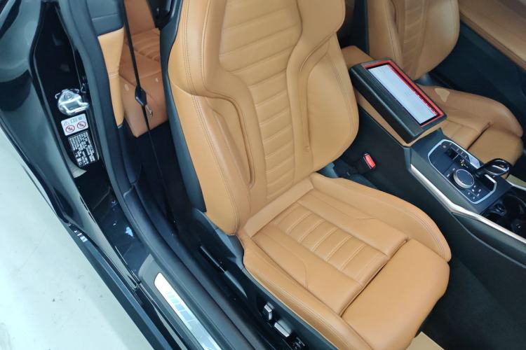 Used BMW 4 Series 2022 425i M Sport Package Right Front Seat