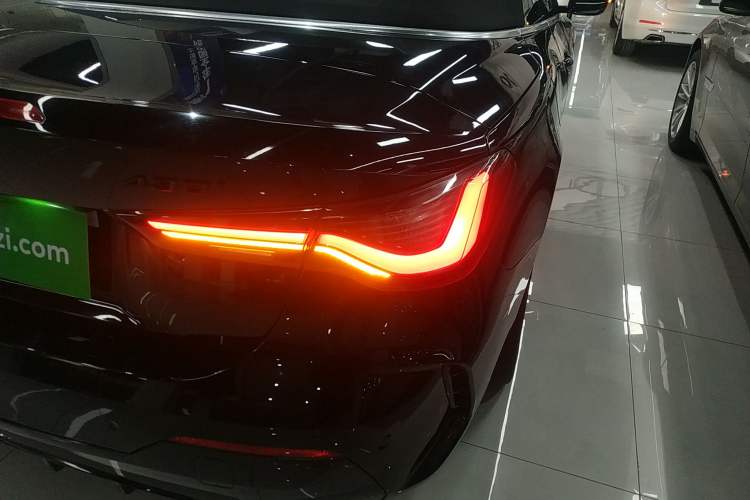 Used BMW 4 Series 2022 425i Convertible M Sport Package Right Rear Taillight