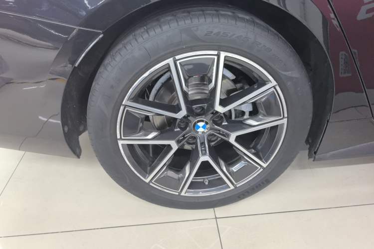 Used BMW 4 Series 2022 425i Gran Coupe M Sport Package Right Rear Wheel Hub